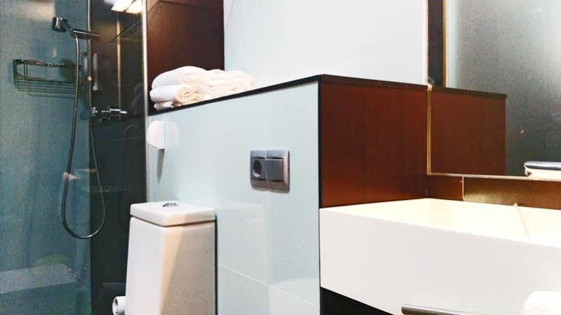 Dream Suites And Apartments Almeria Centro Екстер'єр фото