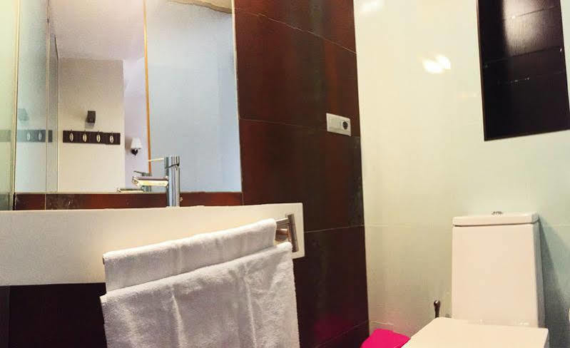 Dream Suites And Apartments Almeria Centro Екстер'єр фото